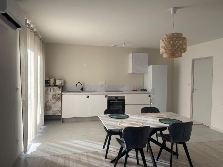 Maison By Sana Proche Du Lac Châtellerault Eksteriør billede